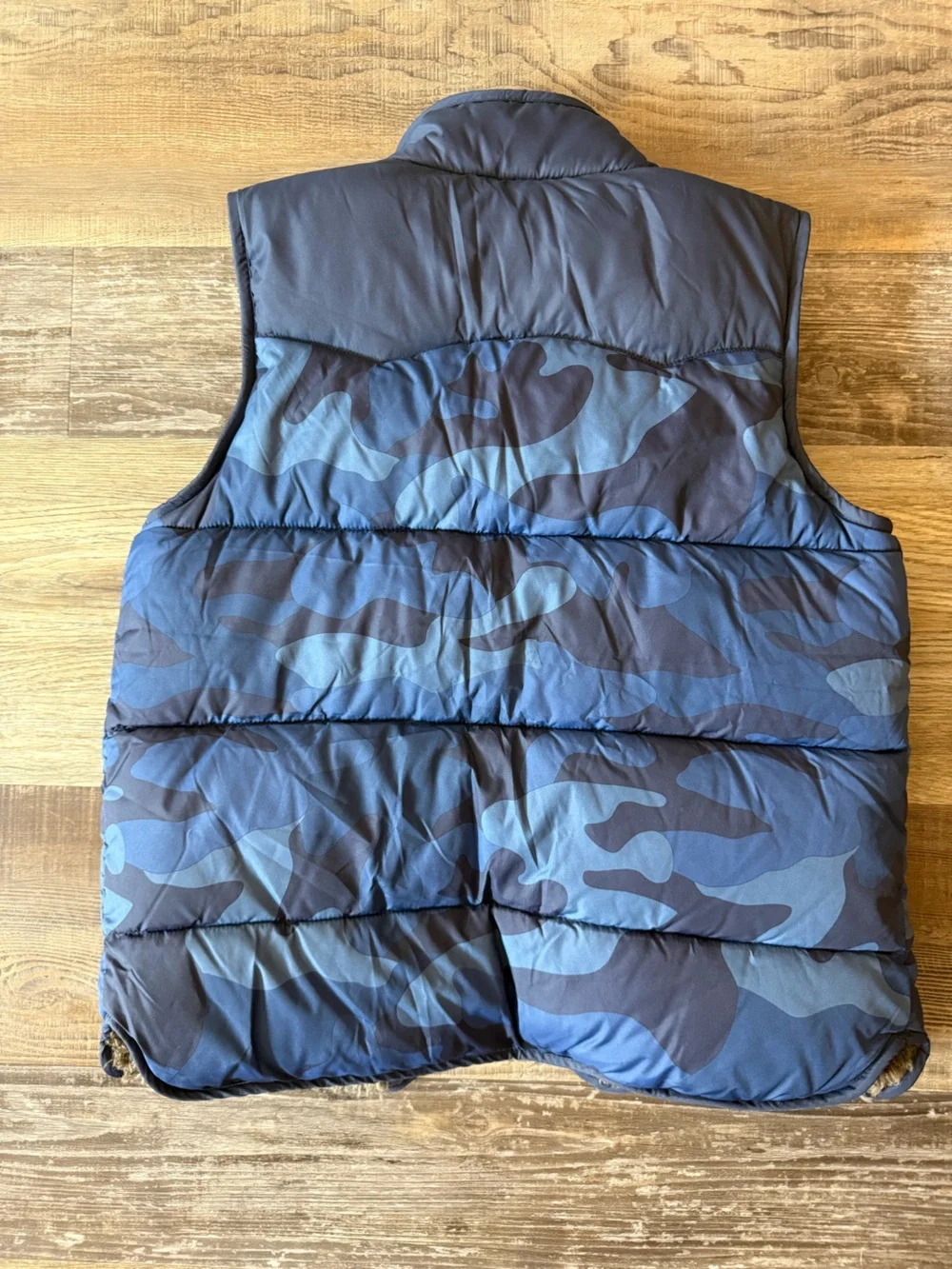 Mini Boden Boys Blue Camo Puffer Vest